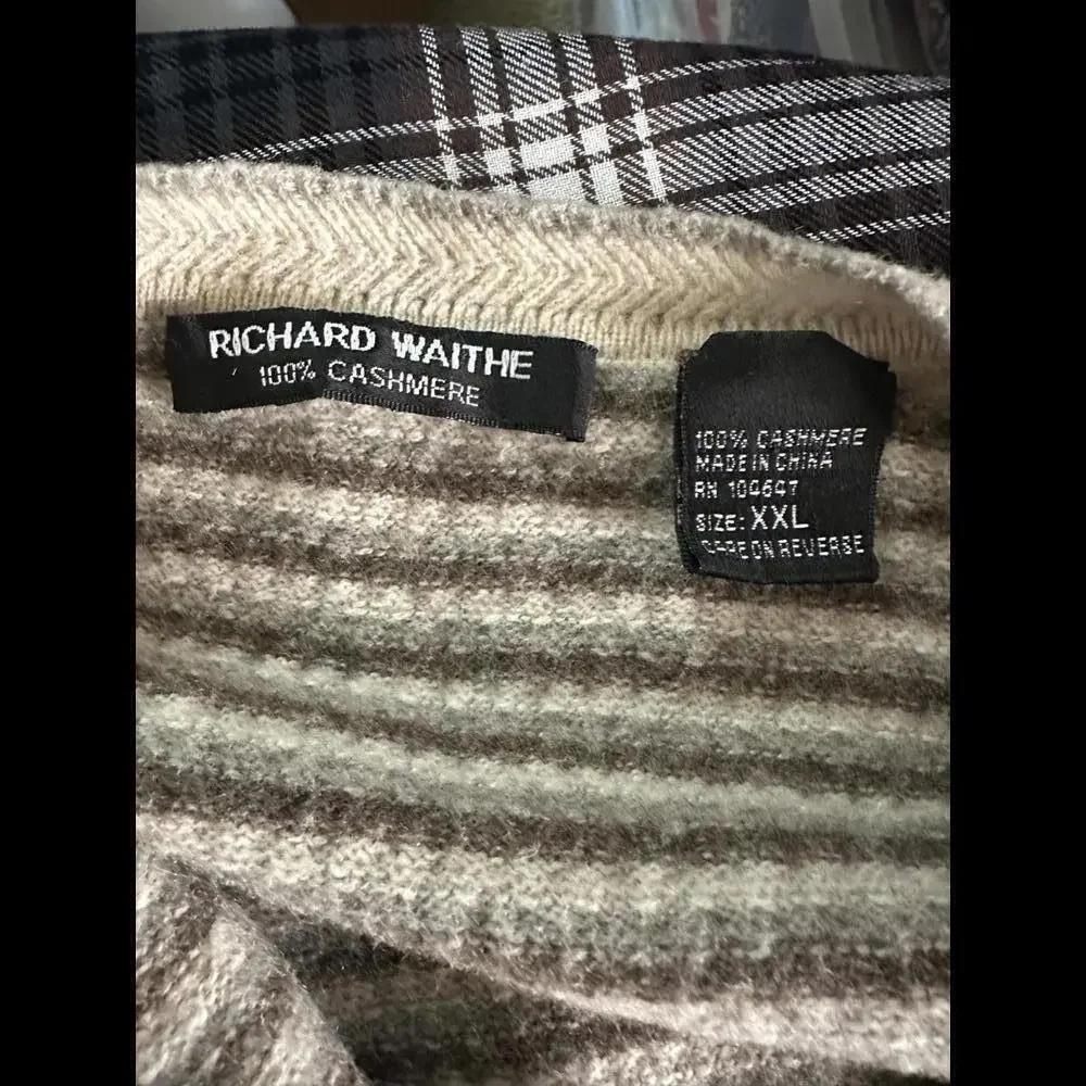 Richard Waithe striped cashmere V-neck sweater Size XXL
